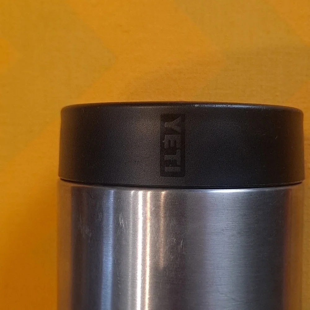 Yeti Rambler Colster - Picture 6 of 6